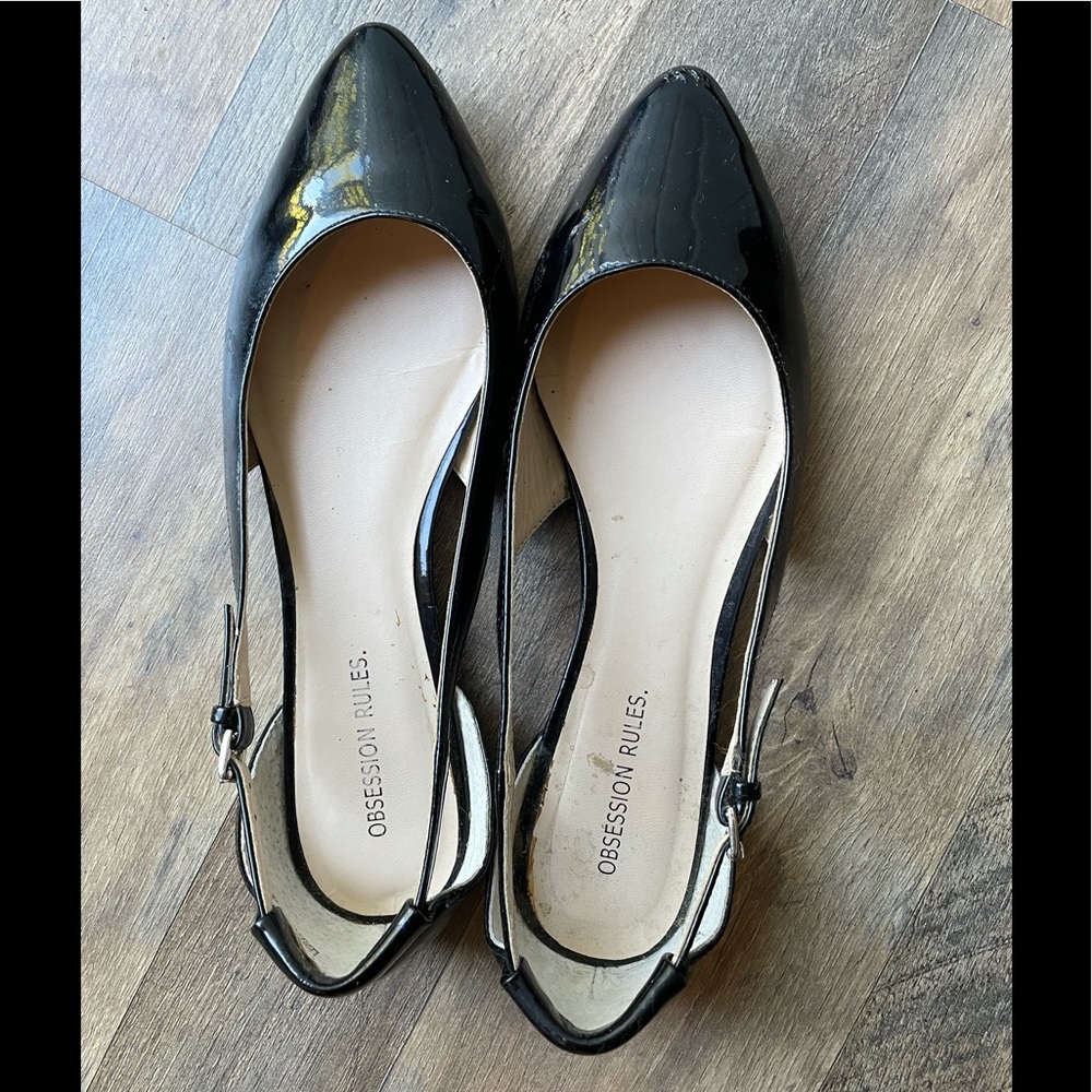 Patent leather flats